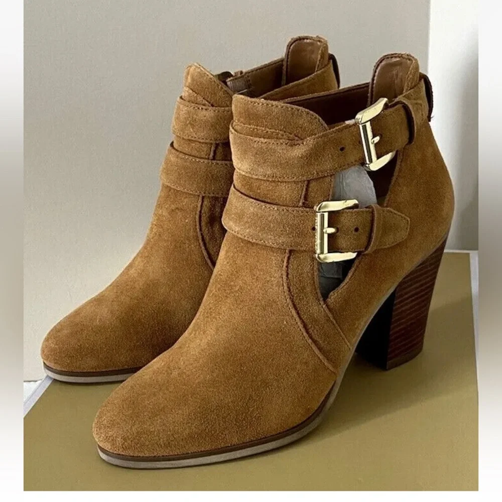 New Michael Kors Walden Bootie Suede US size 6 Acorn